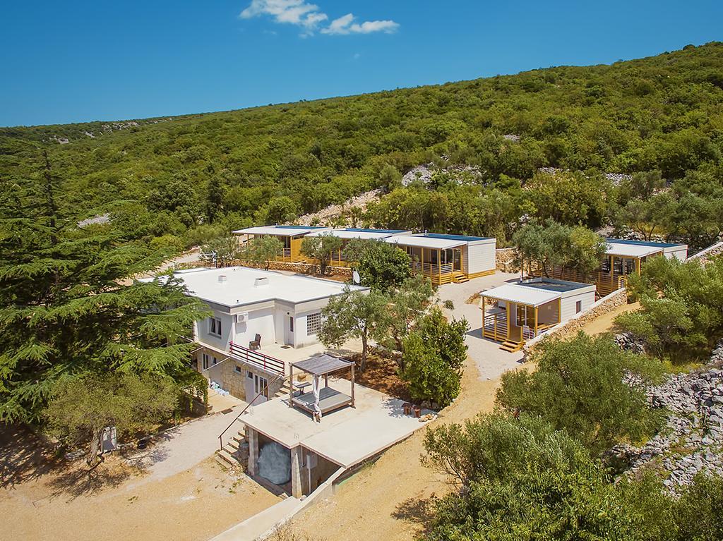 Mobile Homes And Apartments St,Denis Punat Bagian luar foto
