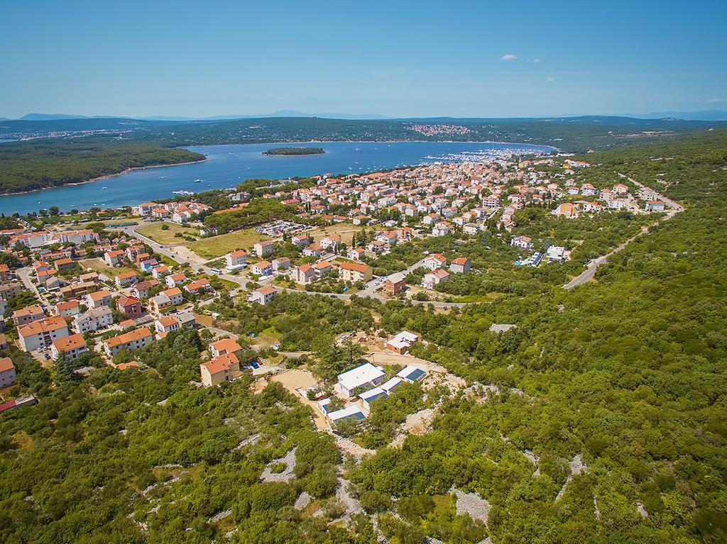 Mobile Homes And Apartments St,Denis Punat Bagian luar foto