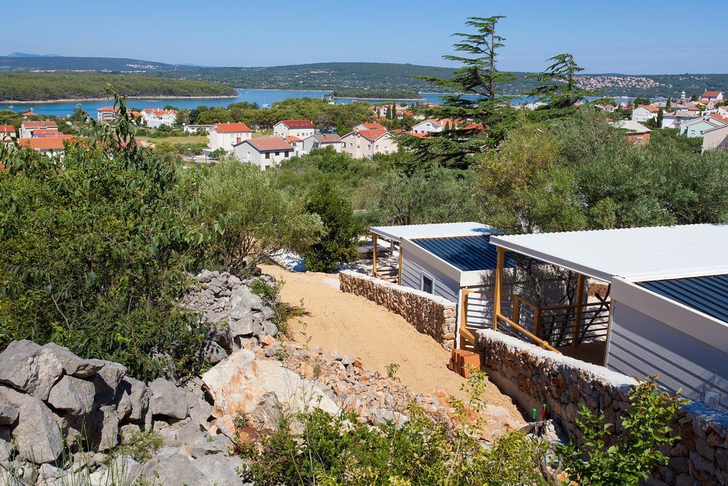 Mobile Homes And Apartments St,Denis Punat Bagian luar foto